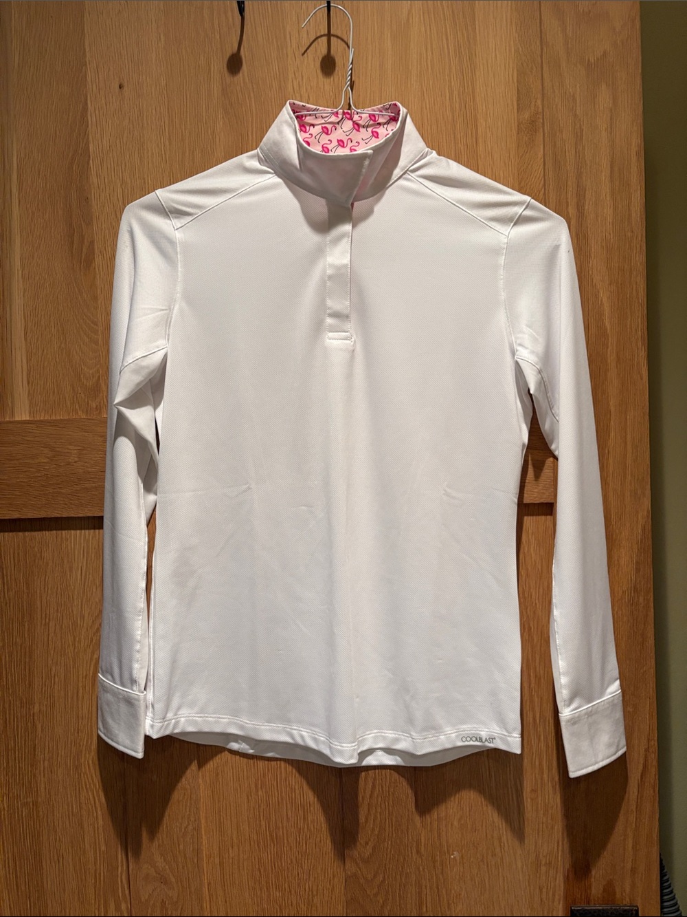 Womans Long-Sleeve White show Top with Pink Neck Detail